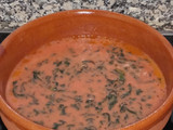 Salsa tomathai con algas y perejil