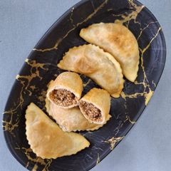 A picture of Sankranti special tilachi karanji.