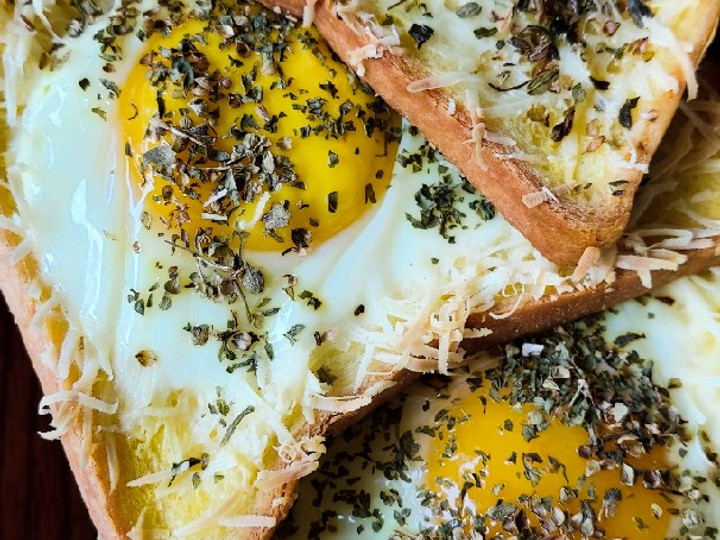 Anti Ribet, Bikin Chesee Egg Toast Praktis