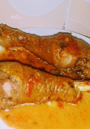 A picture of Chillie infused kienyeji chicken stew#themechallenge.
