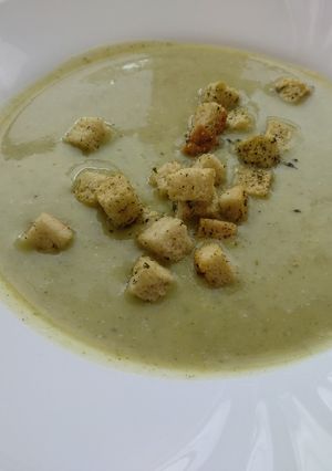 Brokkoli krémleves recept fotója