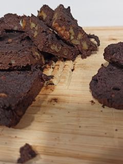 Una foto de Brownie saludable de coliflor (BLW)