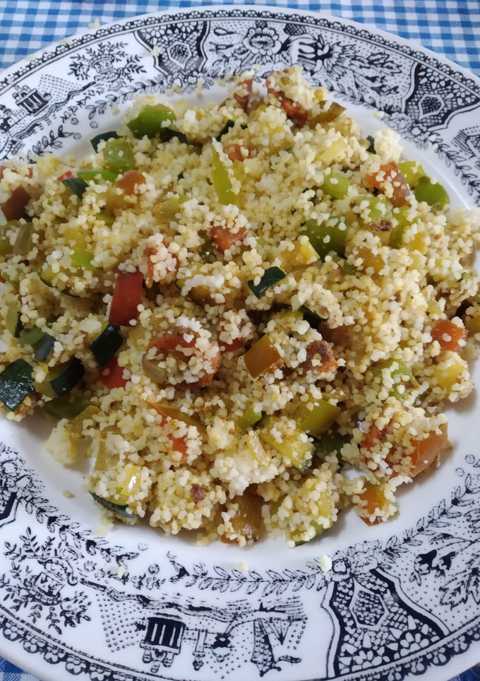 Una foto de Cous cous con verduras