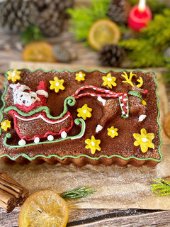 Foto principal de Bizcocho navideño de naranja y canela (vegano y sin gluten)