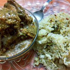 A picture of Bohra/Bohri chicken kaari.