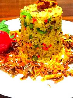 日本紅鰱鹹魚蛋炒飯（創意料理） 的食譜成品照片