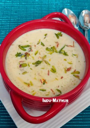 केसर वाली खीर (kesar wali kheer recipe in Hindi) रेसिपी मुख्य फोटो