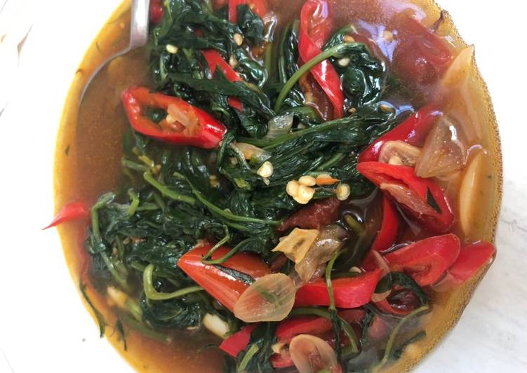 Cah kangkung / tumis kangkung