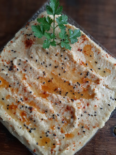 Una foto de Hummus de garbanzos