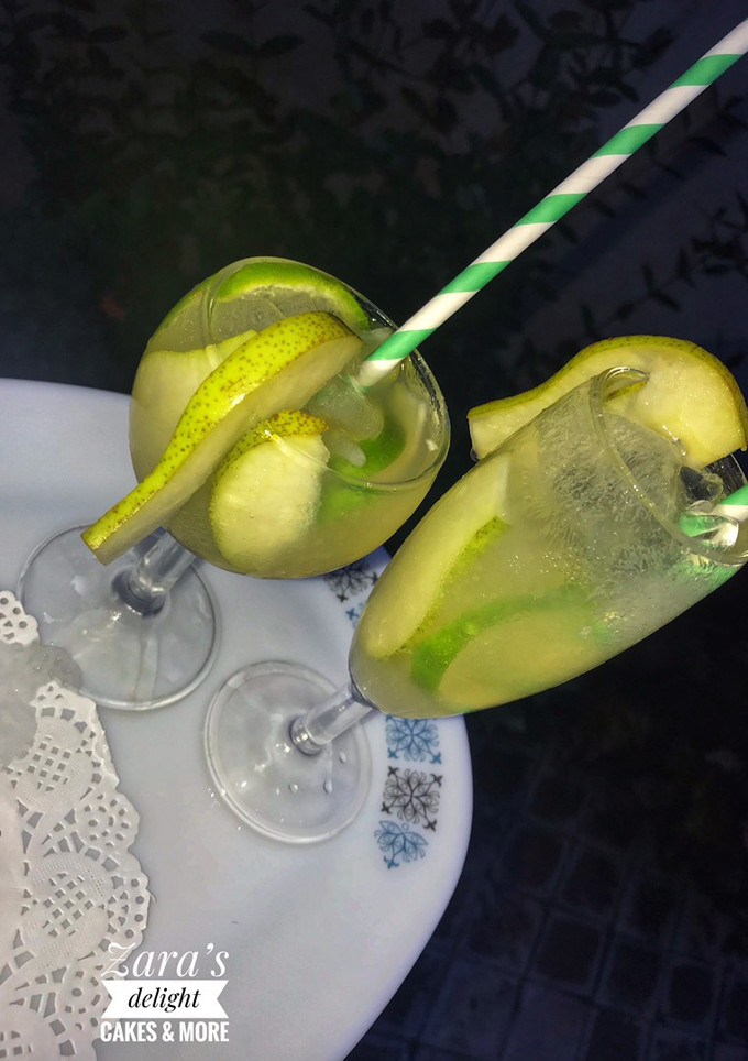 A picture of Pear lemonade.