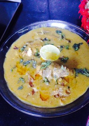 A picture of Chicken nehari.
