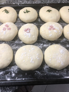 Una foto de Pan casero relleno🥖 ♥️