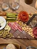 Tábua de queijos e enchidos (e doces)