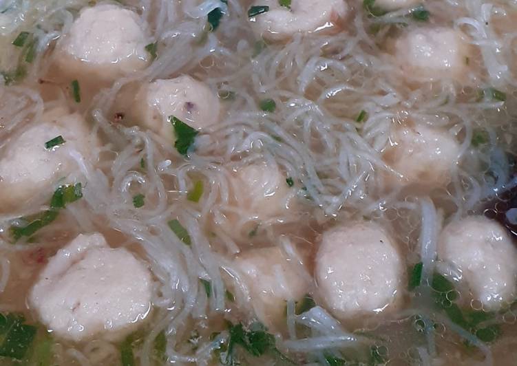 Resep Soup bakso ikan tengiri yang Bisa Manjain Lidah