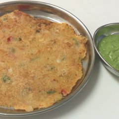 A picture of Sooji Uttapam.