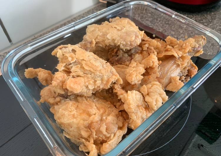 Langkah Mudah untuk Menyiapkan Crispy chicken / ayam goreng krispi simple, Enak Banget