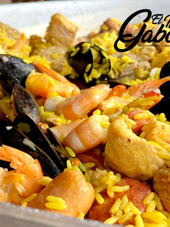 Una foto de Paella del Tío Gabo