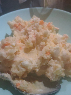 Una foto de Ensaladilla rusa a mi manera😋😍