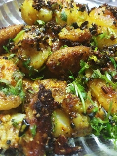 कुरकुरे अरबी आलू रेसिपी मुख्य फोटो