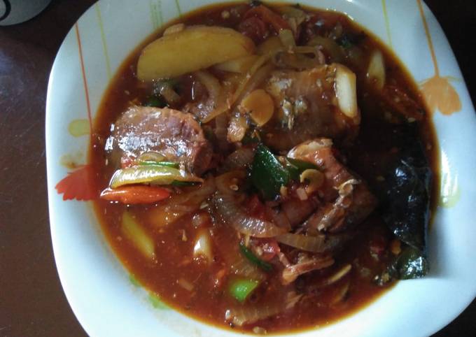 Ini dia! Bagaimana cara bikin Tumis Ikan Mackerel Ayam Brand dijamin lezat