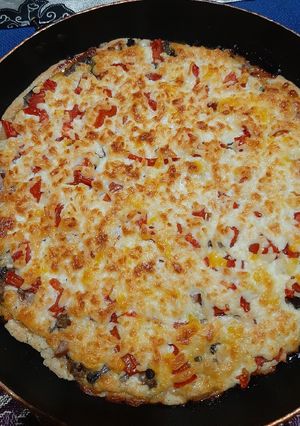 عکسی از دستور پیتزا گوشت و قارچ🍕