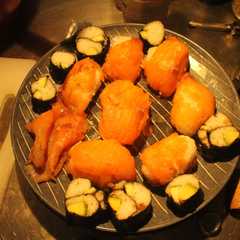 Una foto de Últimos sushis del año!!!