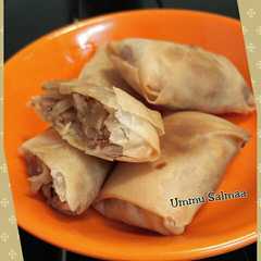A picture of Lumpia Semarang.