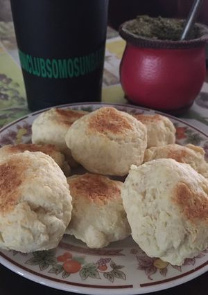 Una foto de Scones de queso 🧀