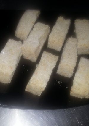 Una foto de Turrón de castañas de cajú con cascaras de naranja