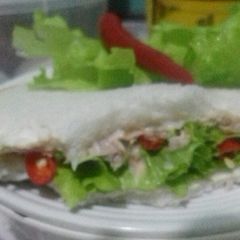 A picture of Chili Peppered Tuna w/ Mayonnaise.