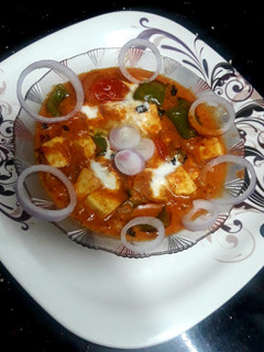 શાહી પનીર (Shahi Paneer Recipe In Gujarati) રેસીપી મુખ્ય ફોટો