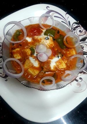 શાહી પનીર (Shahi Paneer Recipe In Gujarati) રેસીપી મુખ્ય ફોટો