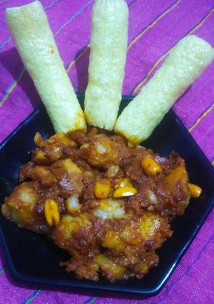 ભૂંગળા બટાકા (Bhungra Bataka Recipe In Gujarati) રેસીપી મુખ્ય ફોટો