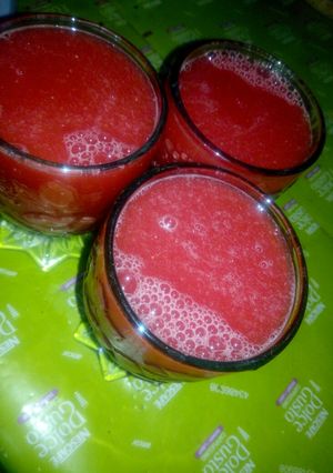 A picture of Fresh watermelon juice.