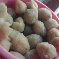 A picture of Bakso ayam ekonomis.