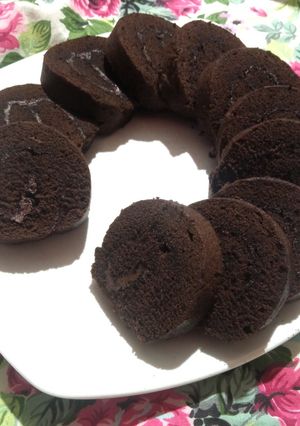 Foto resep Devil roll cake (by ibu Fatmah Bahalwan)