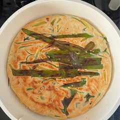 Pajeon daun bawang dan kentang রেসিপির প্রধান ছবি