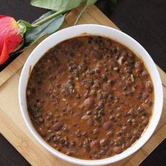 A picture of Dal Makhani.
