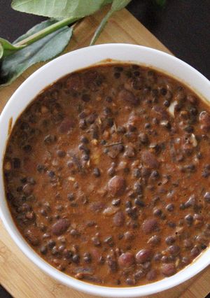 A picture of Dal Makhani.