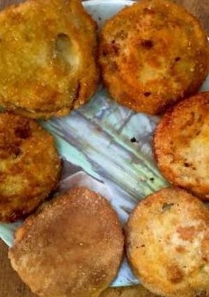 A picture of Chicken egg cheesy kabab.