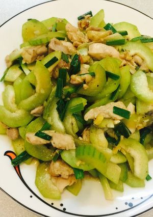 Hình của món Bí xanh xào thịt gà ngày tình nhân..