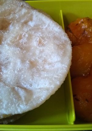 अचारी आलू और पुरी (Achari aloo aur puri recipe in hindi) रेसिपी मुख्य फोटो