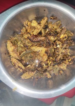 प्याज के करेले (Pyaz ke karele recipe in hindi) रेसिपी मुख्य फोटो