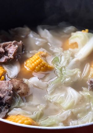 A picture of Nilagang baboy.