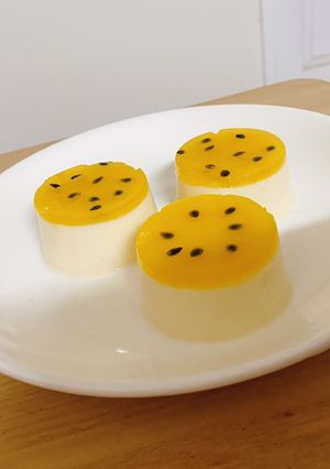 Hình của món Thạch sữa chua chanh dây.