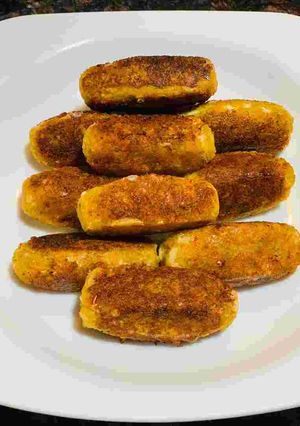 A picture of Broccoli Cheese Tots.