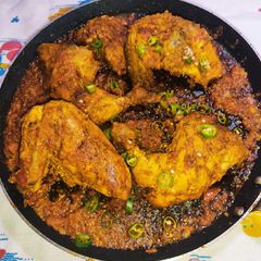 A picture of Tawa Chicken In Nihari Masala.