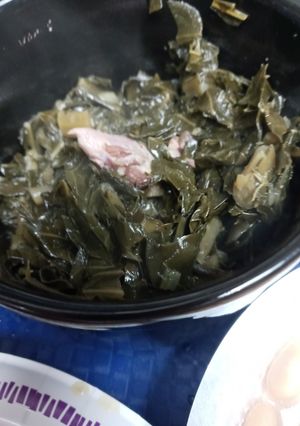 A picture of Instapot Easter Collard Greens.