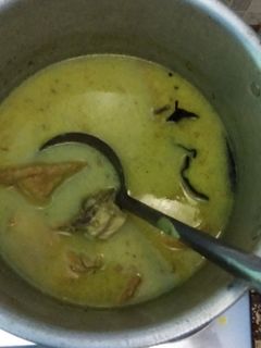 Foto resep 48. Opor Ayam dan Tahu Kuning