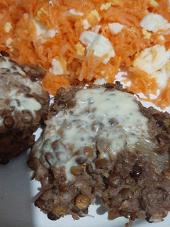 Una foto de Hamburguesa de lenteja y carne picada